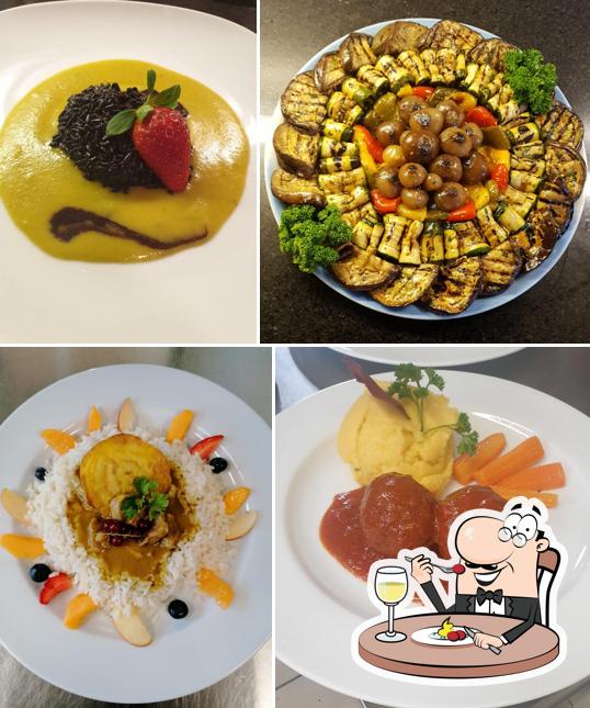 Cibo al Restaurant Return Rosa