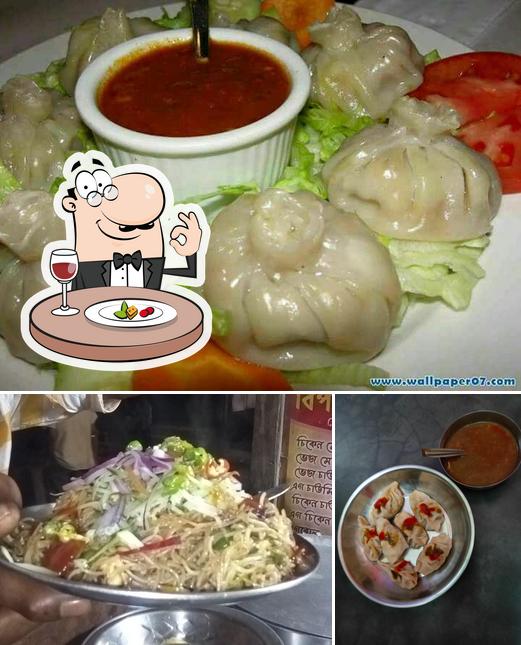 Food at Bipasa Fast Food