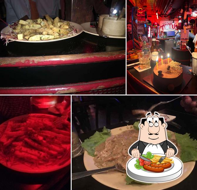 Meals at Toto's Garage