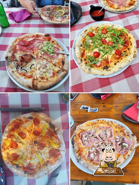 Ordina tra le svariate varianti di pizza