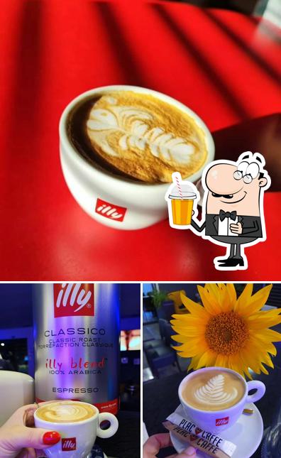 Plac Caffe offre un'ampia gamma di cose da bere