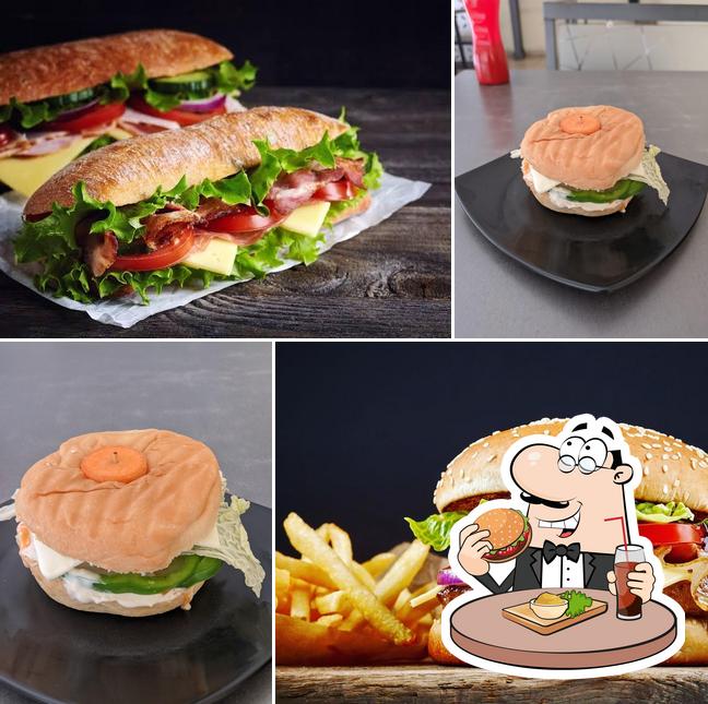 Try out a burger at Grillo resto cafe