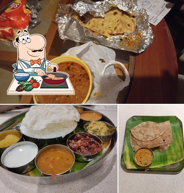 Chicken curry at Shrii Rangamannar cafe