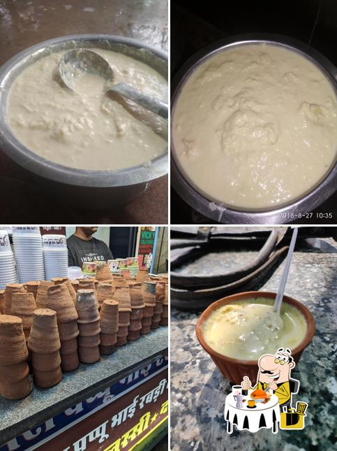 Food at rabdi wala pappu bhai