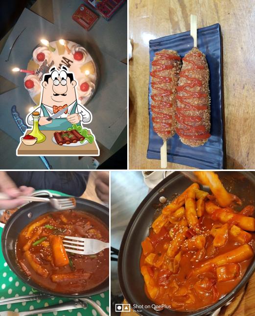 Try out meat dishes at Sayyam Restaurant