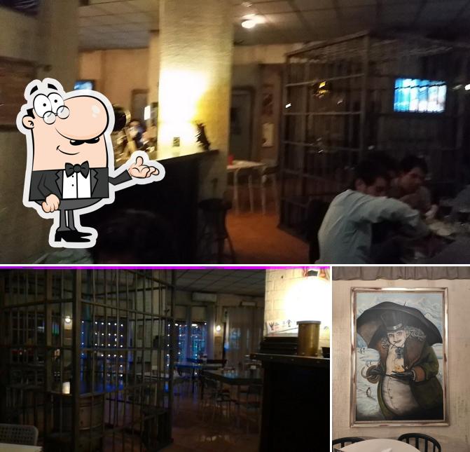Gli interni di Arkham Pub