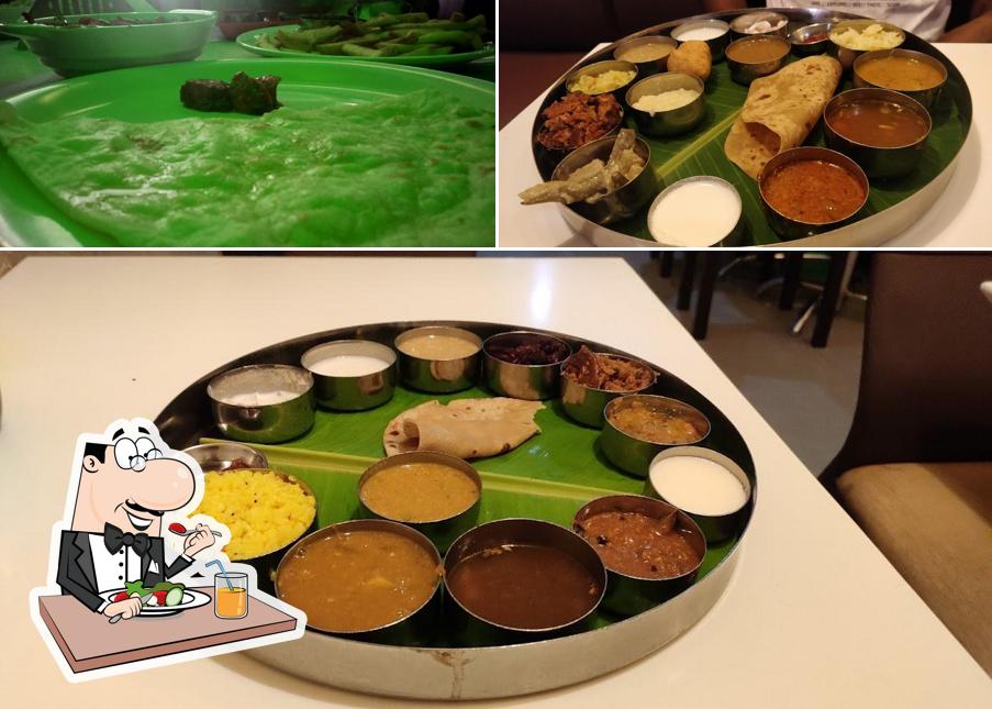 Meals at EZHAM SUVAI