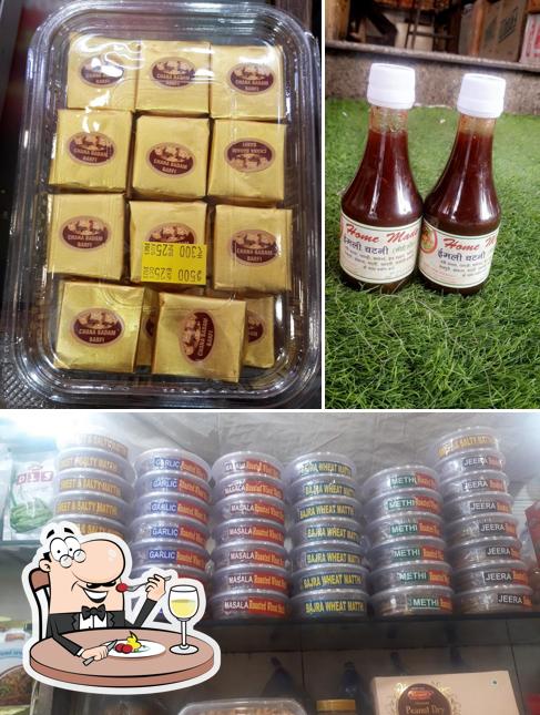 Food at Bombay Bhel House