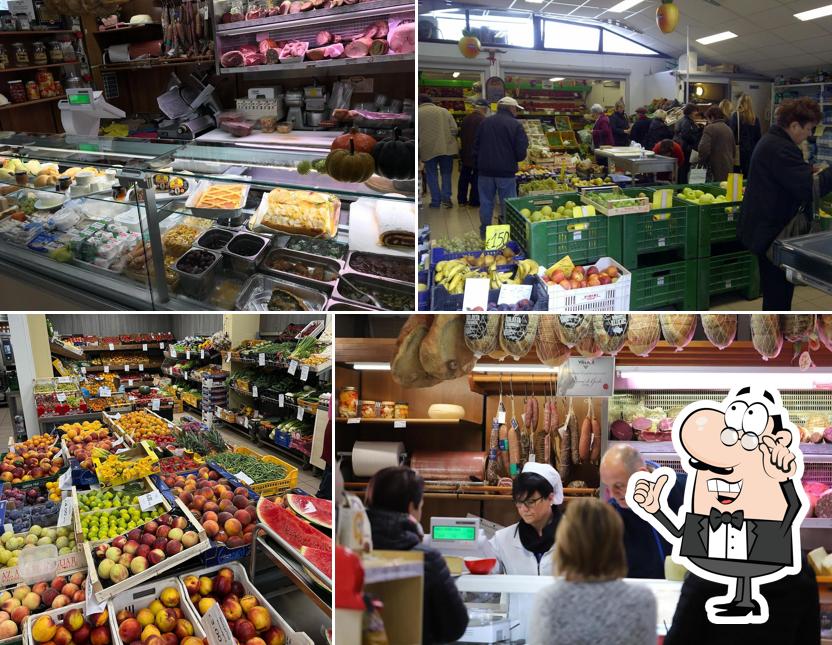 Carosi Srl - Ortofrutta, Enoteca, Salumeria, Gastronomia