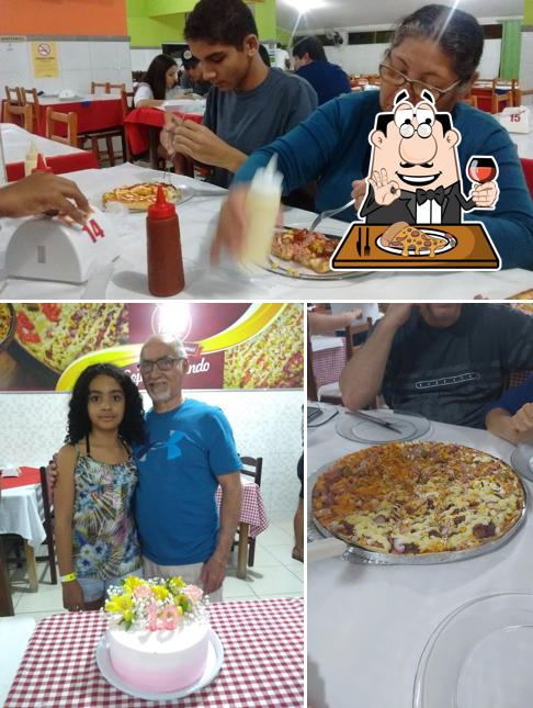Peça diferentes tipos de pizza