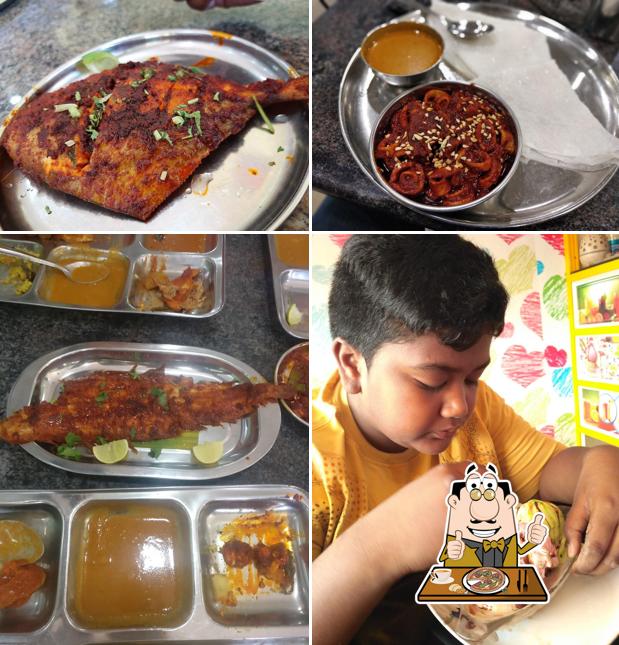 Get pizza at Macchhi