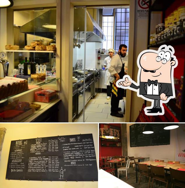 La foto della interni e lavagna di BANCO VINI