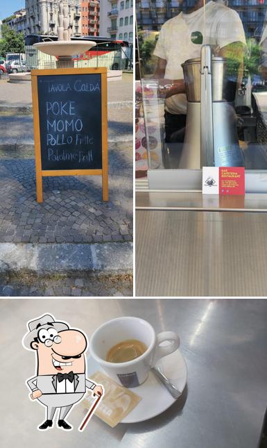 La immagine di esterno e cibo da Chiosco della stazione