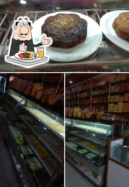 Food at Gupta sweets and restaurant