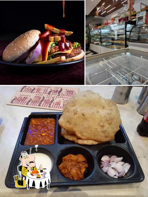 Food at Rishi Sweets Shop: Best Sweet shop/Best restaurant/Best bakery/Best kitty hall/best birthday party hall in Sahnewal/Punjab