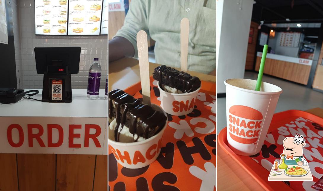 Food at SNACK SHACK