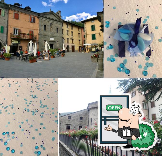 Goditi la vista dagli esterni di Bar de piazza
