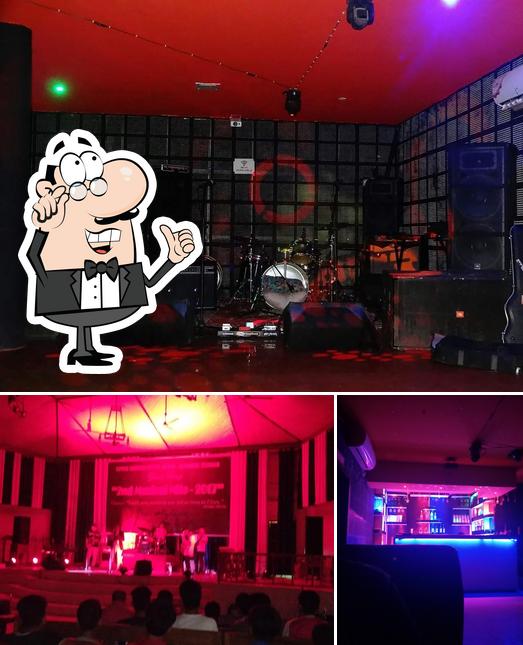 The picture of Poong Nest Restaurant Cum Bar’s interior and bar counter