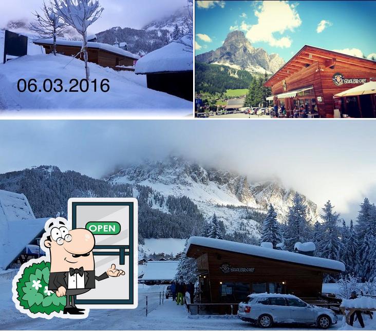 Gli esterni di Snack Bar Corf