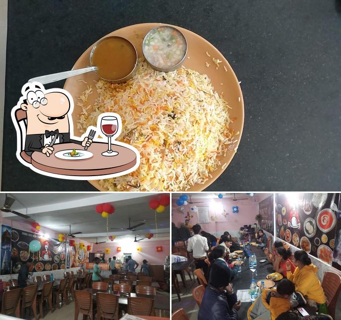 The image of Hotel Abhinandan’s food and interior