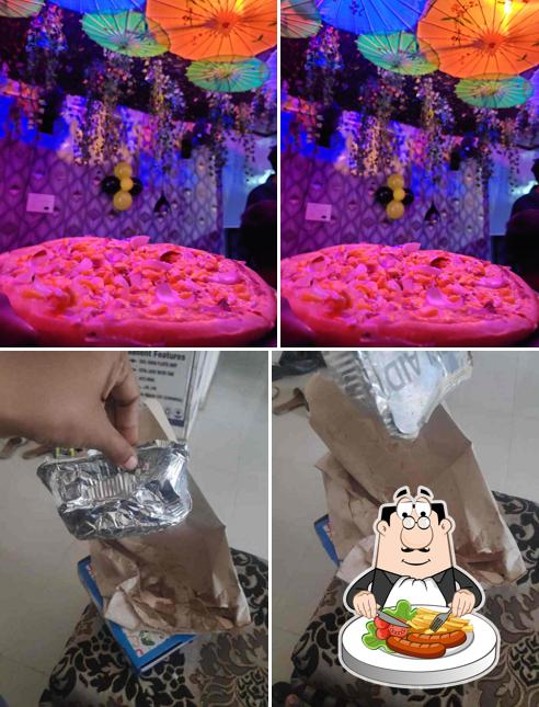 Food at Pizza Story