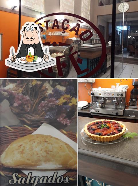 Comida em Estação Café