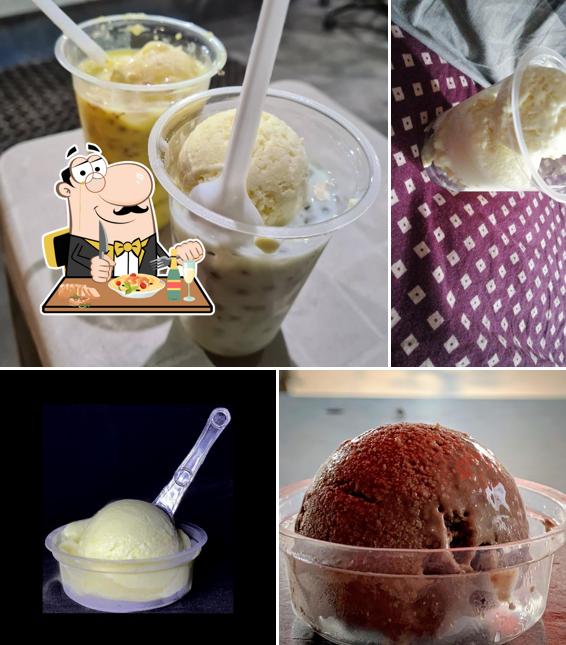 Meals at S.MEERA FALOODA