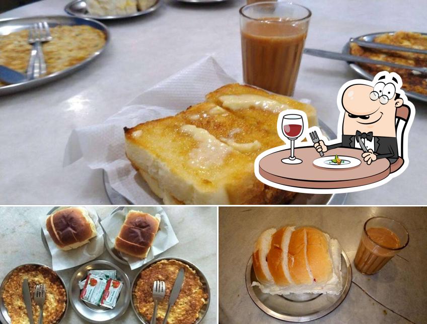 Food at Vohuman Cafe