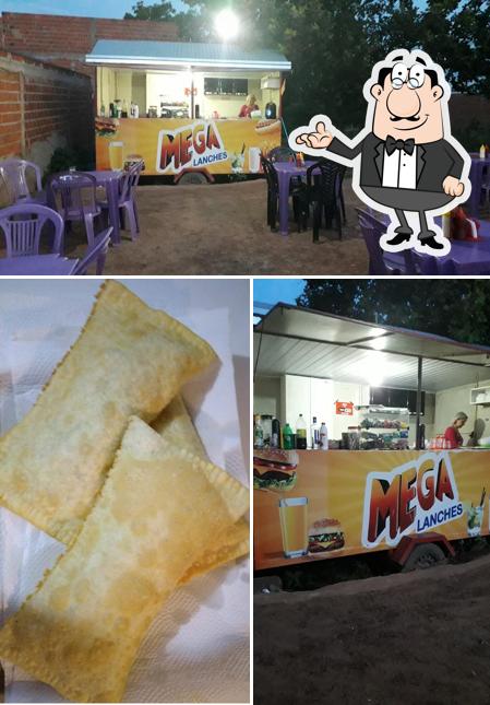 MEGA LANCHES