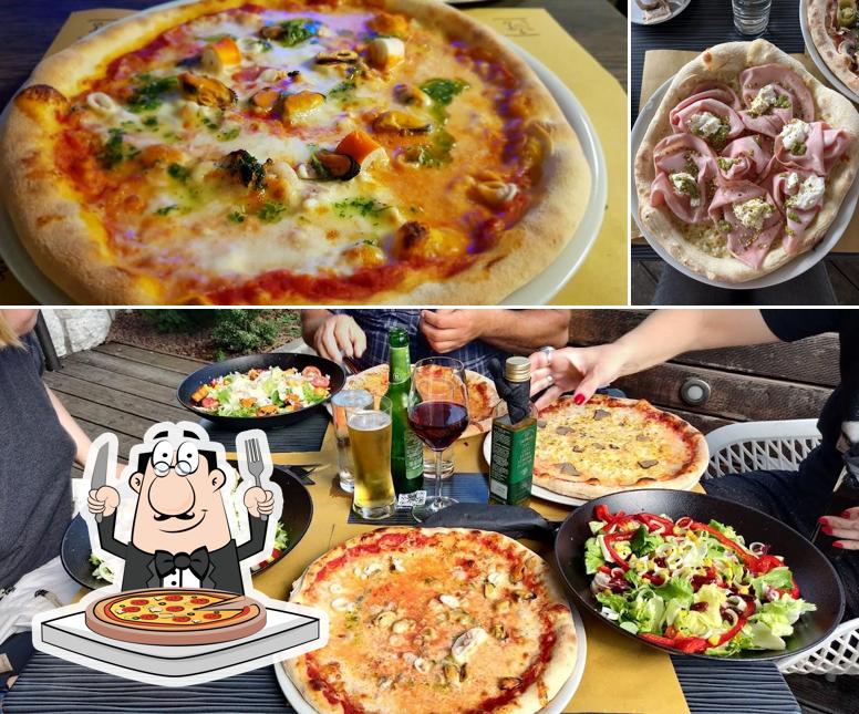 Ordina una pizza a Park Seventeen - Lounge bar & Pizza