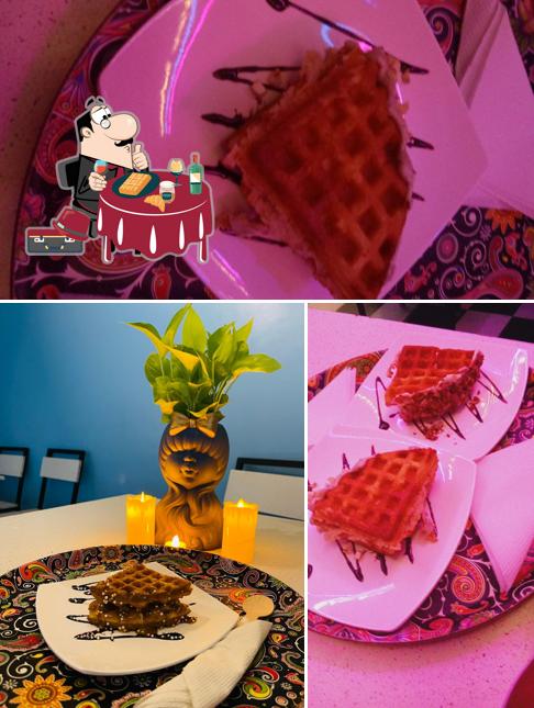 Waffles at Monkey café