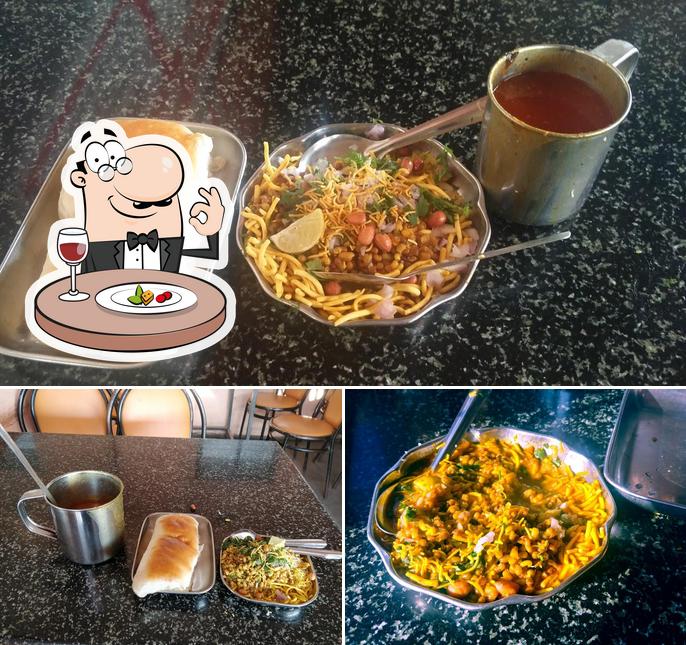 Food at Rajkamal Misal