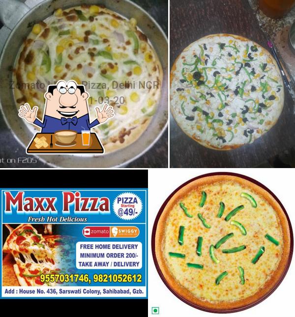 Food at Maxx pizza