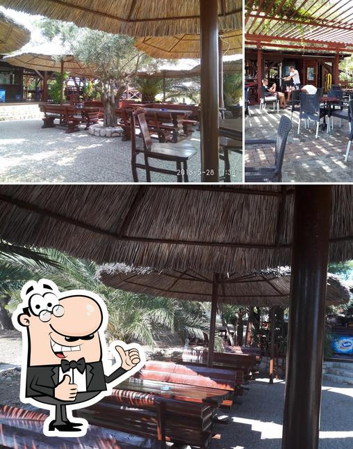 Guarda questa foto di Caffe Bar Jež Plaza