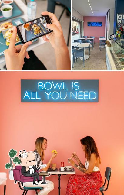 Gli interni di Poké Factory Carpi