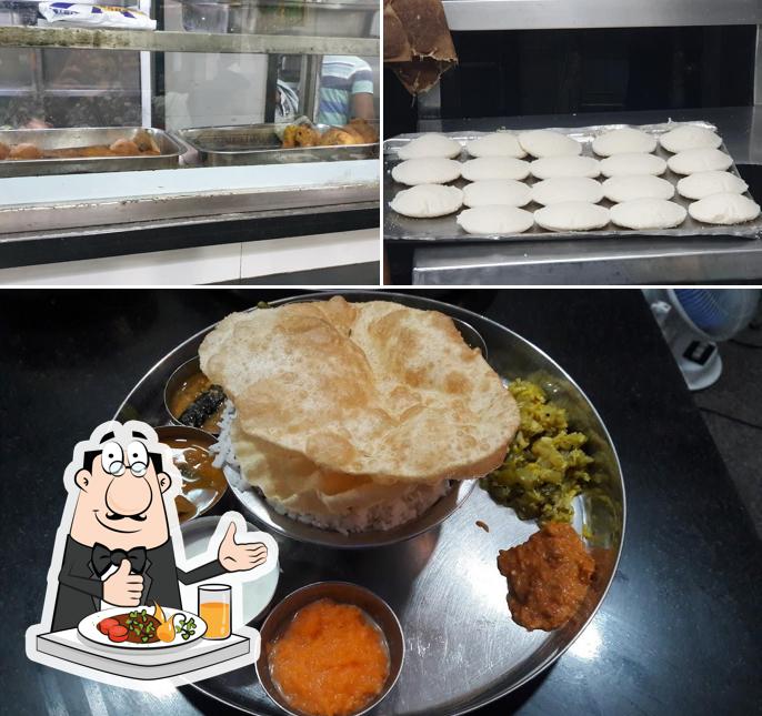 Food at Arya Tiffins