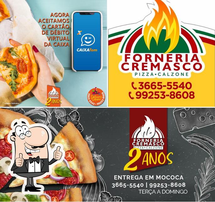 Look at this picture of Forneria Cremasco - "Pizzas e Calzones"