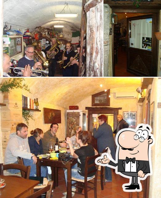 Gli interni di Trattoria Re