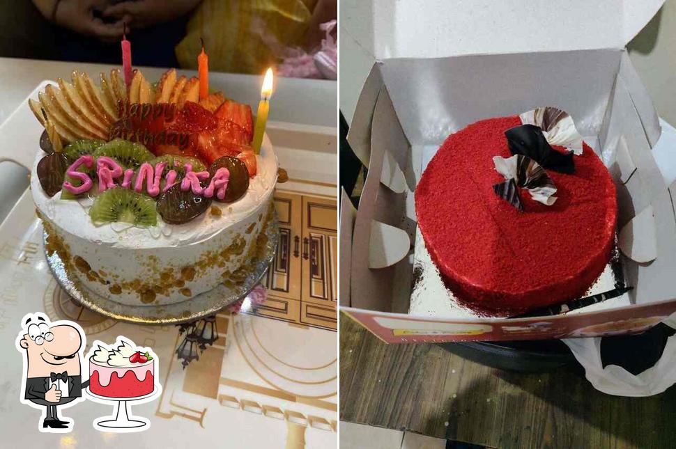Look at the photo of Super Cake Shop