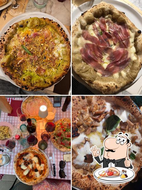 A Peperino Livorno, puoi provare una bella pizza