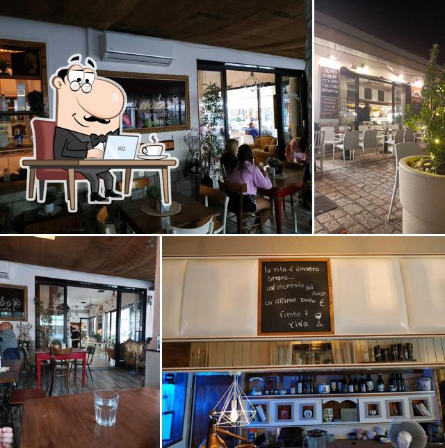 Dai un'occhiata agli interni di Bar Mokambo
