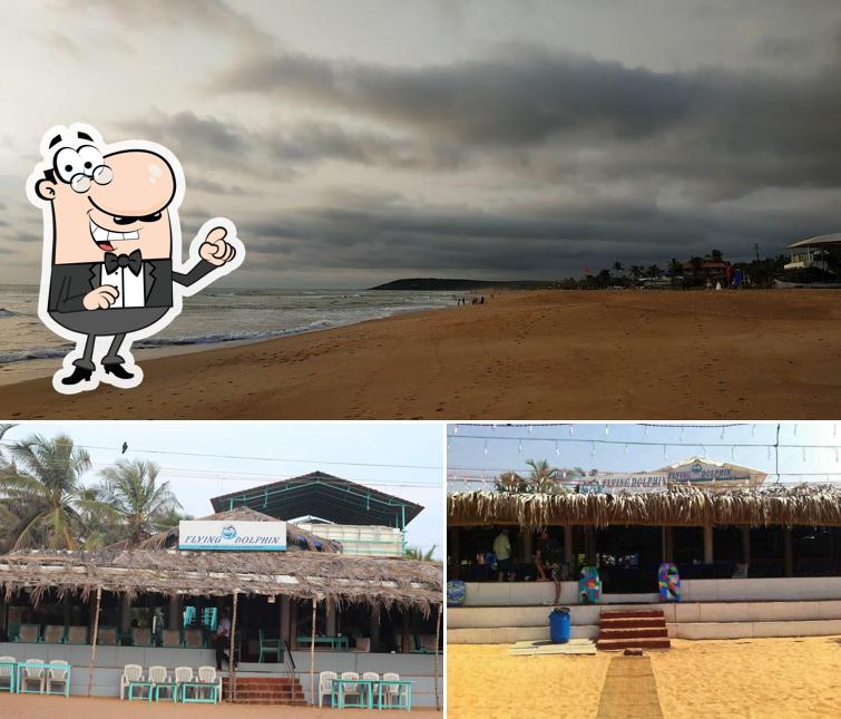 You can get some fresh air at the outside area of Flying Dolphin Beachside Cafe by Miami