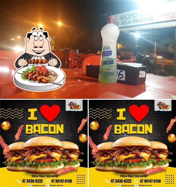 A foto da comida e bebida no Batatão Lanches Mix