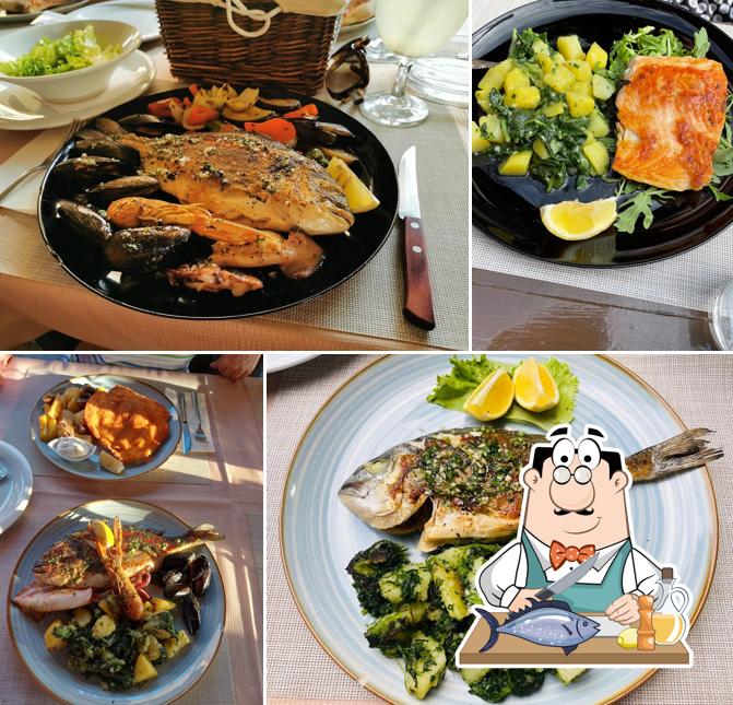 Saumon grillé à Restourant & Pizzeria "DELFIN"