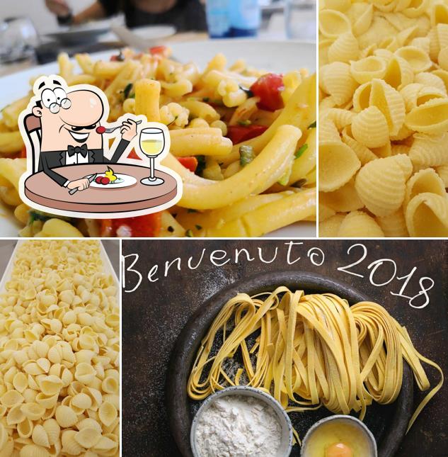 Cibo al Officina dei pasti - Vindigni