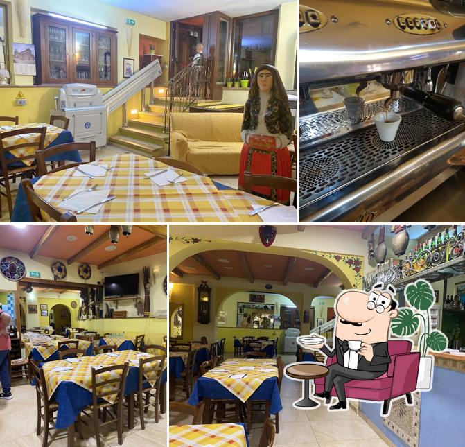 Gli interni di Pizzeria Onano