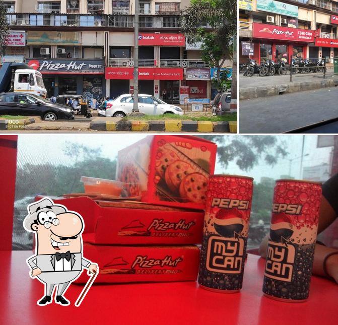 The exterior of Pizza Hut Mira Road, Mumbai