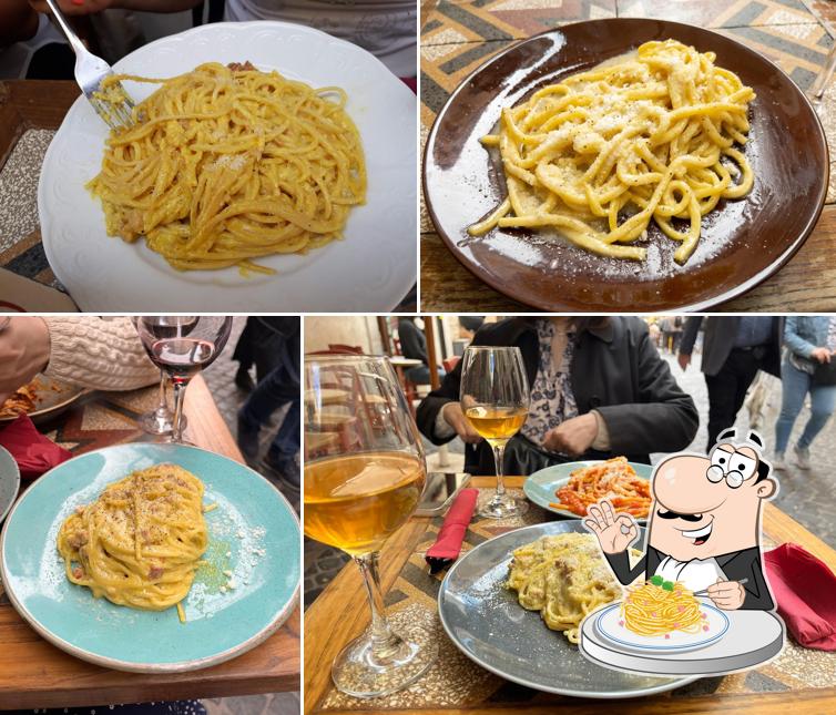 Spaghetti alla carbonara al Enoteca il Piccolo dal 1980