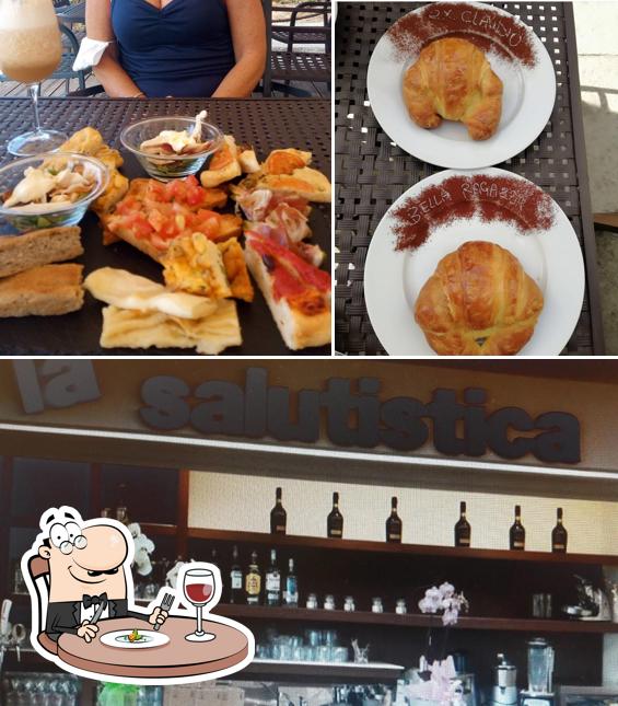 La cibo e esterno del ristorante