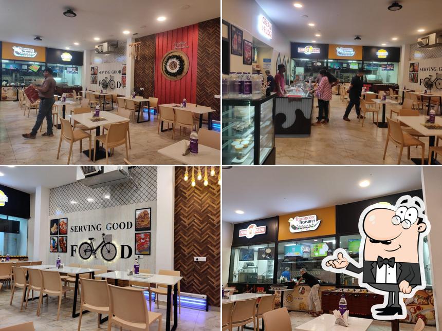 Check out how Caesars - The Food Court looks inside